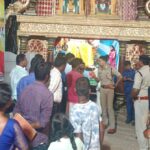 చాకచక్యంగా వ్యవహరించి దొంగను పట్టుకున్న పోలీసులు
