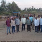 అనారోగ్యంతో మంచానపడిన అర్జీదారు వద్దకే భూమి రిజిష్టేషన్ ప్రక్రియ
