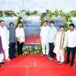 కరీంనగర్ లో నాలుగు కోట్ల బంగారం దోపిడీ ?