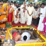 ప్రశ్నించే ధోరణితో, అయితే ఏ ఒక్క పార్టీకి అనుకూలంగానో, వ్యతిరేకంగానో కాకుండా ప్రజాస్వామ్యం–శాసనసభ గౌరవం–ప్రజాధనం–ప్రజా సమస్యలు కేంద్రంగా ….ప్రతి ఒక్కరూ చర్చించాల్సిన సమయమిది….