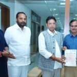 మెట్పల్లి RTC డిపోలో సిబ్బందికి రెడ్క్రాస్ ఆధ్వర్యంలో సీపీఆర్ పై అవగాహన కార్యక్రమం